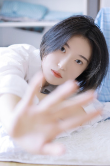漂亮的女邻居在线免费观看